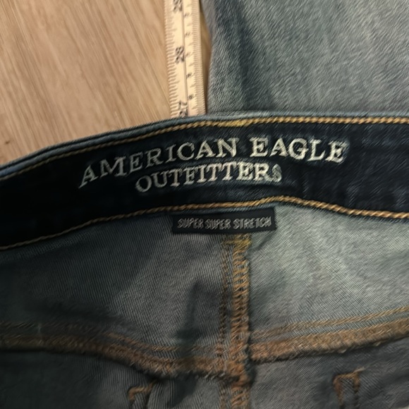 AEO hi rise distressed jegging - Picture 6 of 8
